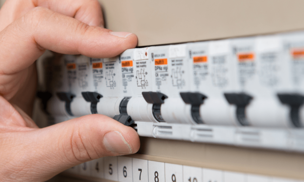 electrical maintenance by an electrician